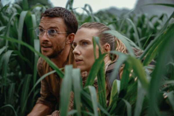 1-Jurassic World Renaissance