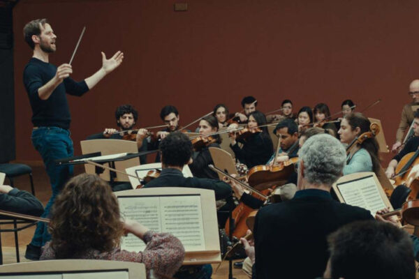 3-En fanfare