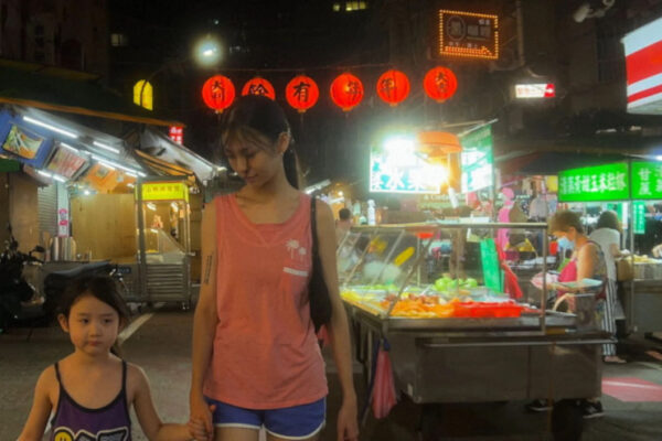 2-Left-Handed Girl