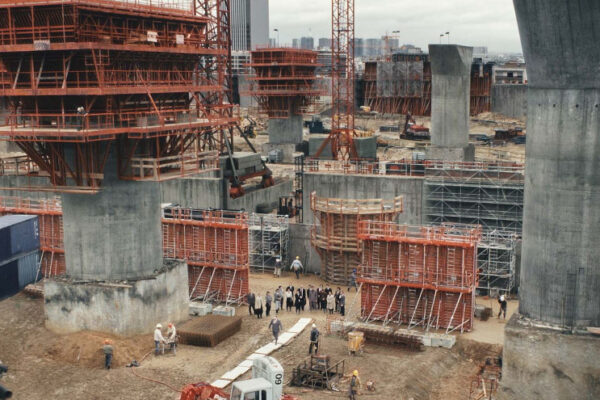 3-L'Inconnu De La Grande Arche 3-L'Inconnu De La Grande Arche