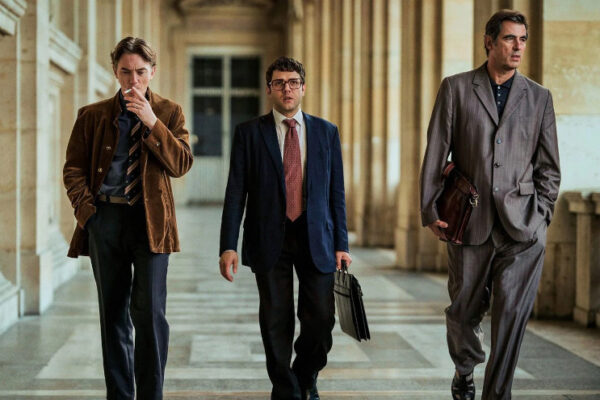 4-L'Inconnu De La Grande Arche 4-L'Inconnu De La Grande Arche