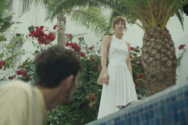 2-Derrière les palmiers