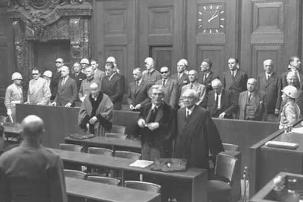 2-Nurembreg les nazis face à leurs crime