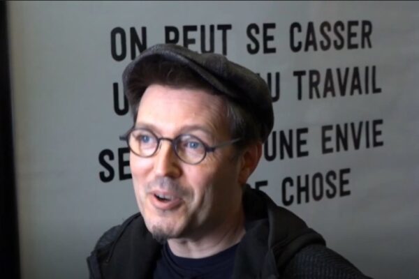 4-Je travaille pas et j'en ai fait mon métier 4-Je travaille pas et j'en ai fait mon métier